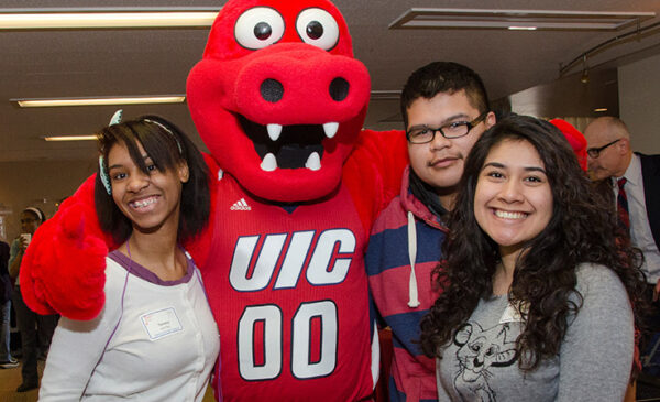 UIC students with Sparky