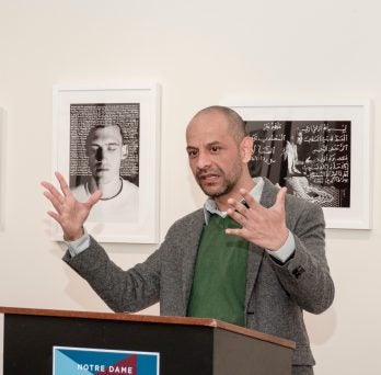 José Ángel Navejas lecturing
                  