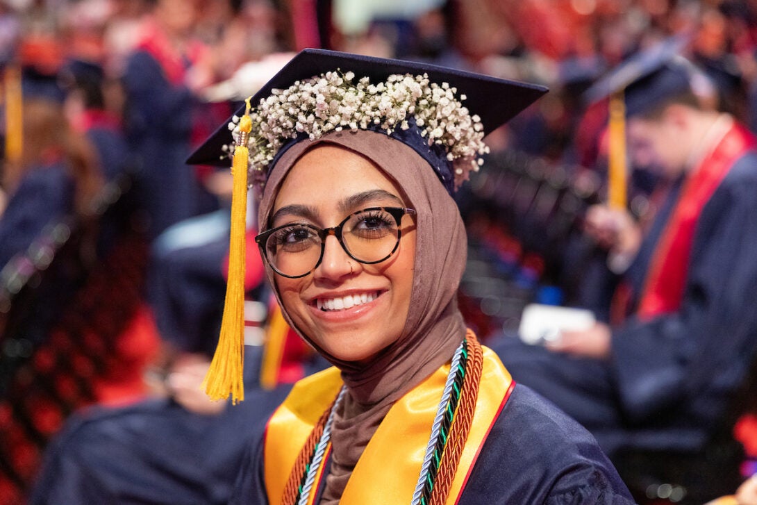 Student at UIC commencement ceremony